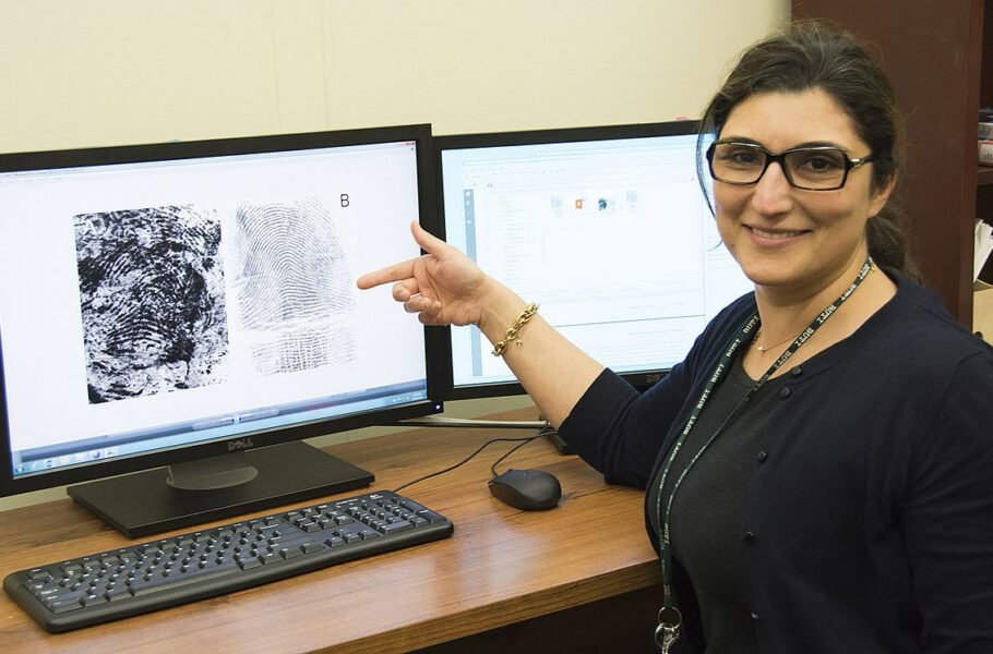 «الهام طبسی» در لیست 100 فرد تأثیرگذار حوزه هوش مصنوعی سال 2023 مجله تایم قرار گرفت|تکلی «الهام طبسی» در لیست 100 فرد تأثیرگذار حوزه هوش مصنوعی سال 2023 مجله تایم قرار گرفت|تکلی