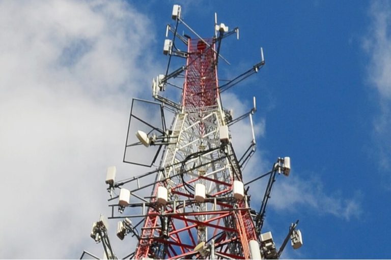 FCC: تامین کنندگان اینترنت باید برگه قیمت و سرعت اینترنت را به مشتریان خود نشان دهند| تکلی FCC: تامین کنندگان اینترنت باید برگه قیمت و سرعت اینترنت را به مشتریان خود نشان دهند| تکلی