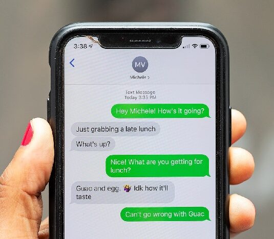 اپل بهزودی نسخه جدید آی مسیج را با فناوری واقعیت افزوده عرضه می کند| تکلی اپل بهزودی نسخه جدید آی مسیج را با فناوری واقعیت افزوده عرضه می کند| تکلی