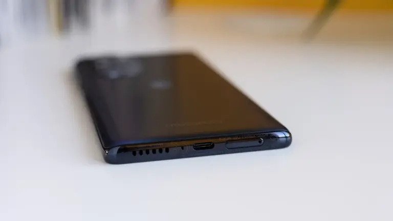 مشخصات کامل پرچمدار نسل بعدی موتورولا فاش شد| تکلی مشخصات کامل پرچمدار نسل بعدی موتورولا فاش شد| تکلی