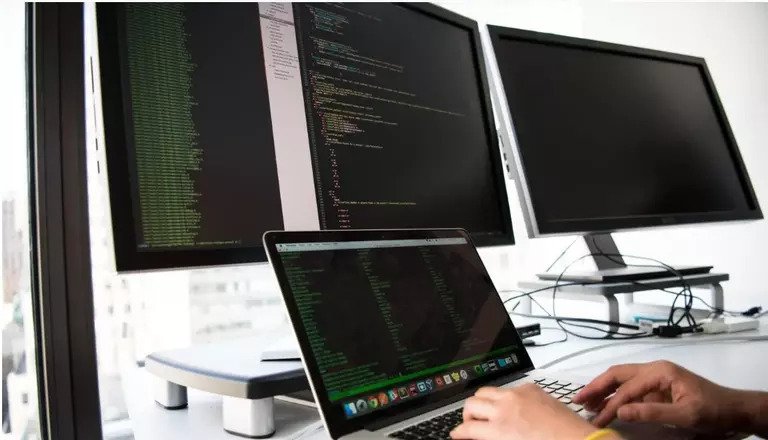 افت 15.5 درصدی بازار کامپیوتر در سه ماهه سوم 2022| تاج من افت 15.5 درصدی بازار کامپیوتر در سه ماهه سوم 2022| تاج من