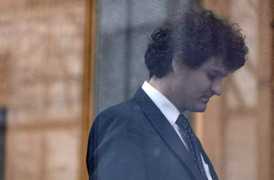 مدیرعامل سابق صرافی FTX برای اتهامات پولشویی و کلاهبرداری مجرم شناخته نشد| تکلی مدیرعامل سابق صرافی FTX برای اتهامات پولشویی و کلاهبرداری مجرم شناخته نشد| تکلی