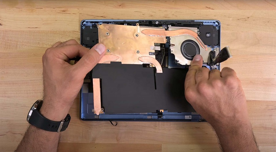 امتیاز تعمیرپذیری سرفیس پرو ۹ آن را تعمیرپذیرترین تبلت می کند| تکلی امتیاز تعمیرپذیری سرفیس پرو ۹ آن را تعمیرپذیرترین تبلت می کند| تکلی