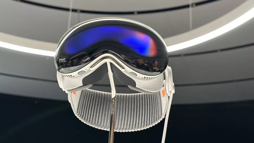 معرفی اپل ویژن باعث تاخیر در معرفی هدست سامسونگ شد|تکلی معرفی اپل ویژن باعث تاخیر در معرفی هدست سامسونگ شد|تکلی