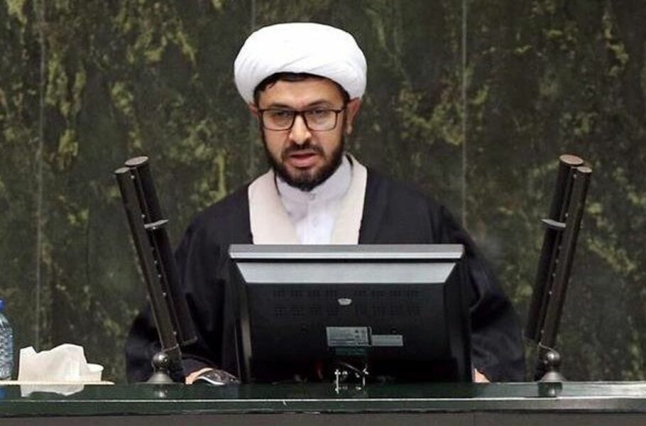 عضو کارگروه فیلترینگ: تا زمانی که شبکههای اجتماعی فیلتر شده به قوانین ما تمکین نکنند، نمیتوانیم به آنها اجازه کار دهیم|تکلی عضو کارگروه فیلترینگ: تا زمانی که شبکههای اجتماعی فیلتر شده به قوانین ما تمکین نکنند، نمیتوانیم به آنها اجازه کار دهیم|تکلی