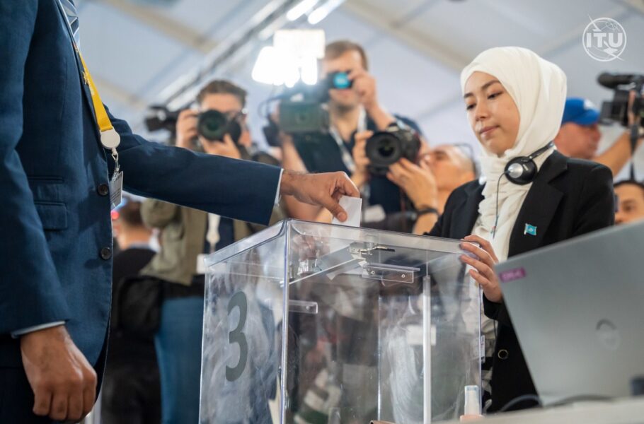 وزارت ارتباطات صندلی خود در شورای حکام اتحادیه جهانی مخابرات را از دست داد| تکلی وزارت ارتباطات صندلی خود در شورای حکام اتحادیه جهانی مخابرات را از دست داد| تکلی