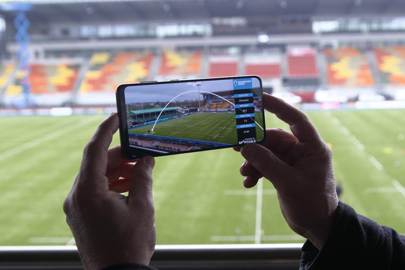 استفاده از فناوری واقعیت افزوده در جام جهانی فوتبال برای دسترسی به آمار بازی| تکلی استفاده از فناوری واقعیت افزوده در جام جهانی فوتبال برای دسترسی به آمار بازی| تکلی