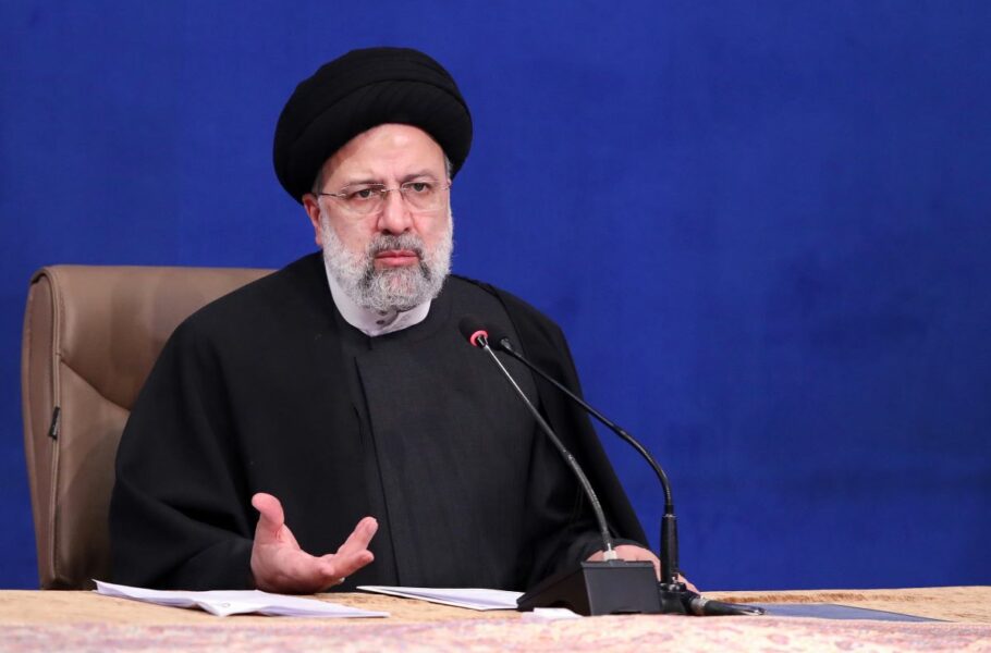 رئیسجمهور: دلیل محدودیتهای اینترنتی ناامنی است که دشمن در کشور ایجاد کرده| تکلی رئیسجمهور: دلیل محدودیتهای اینترنتی ناامنی است که دشمن در کشور ایجاد کرده| تکلی