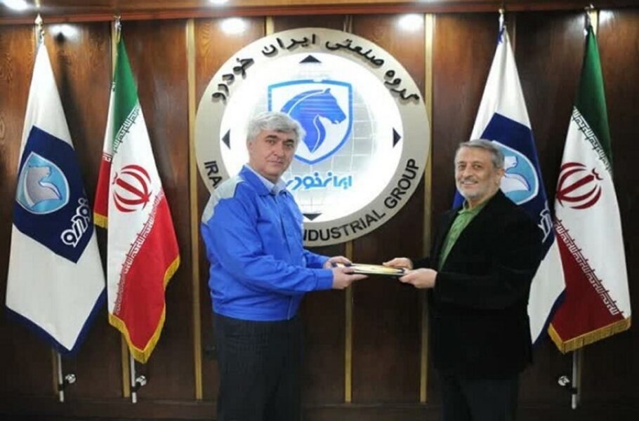 مدیرعامل ایران خودرو: برخی از استانداردهای ایران در خودروهای خارجی، آپشن محسوب میشود| تکلی مدیرعامل ایران خودرو: برخی از استانداردهای ایران در خودروهای خارجی، آپشن محسوب میشود| تکلی